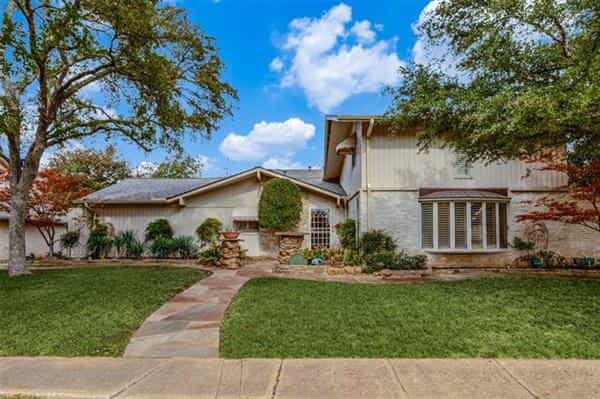 House in Farmers Branch, Texas 11188359