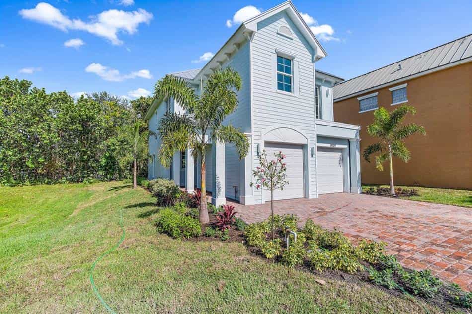 House in Hobe Sound, Florida 11188458