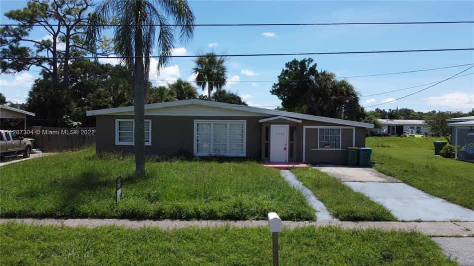 Condominium in Port Charlotte, Florida 11188488