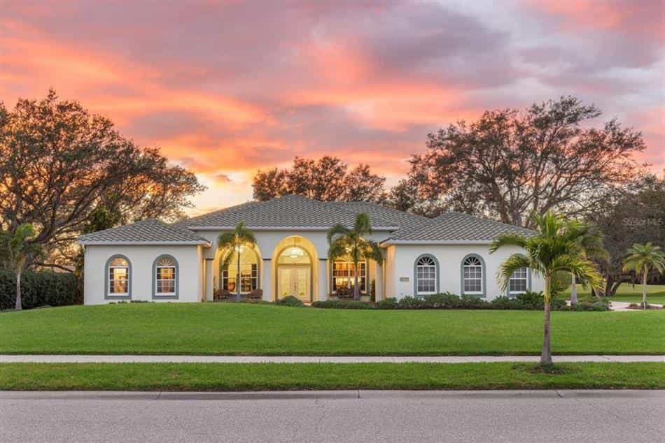 House in Utopia, Florida 11188509