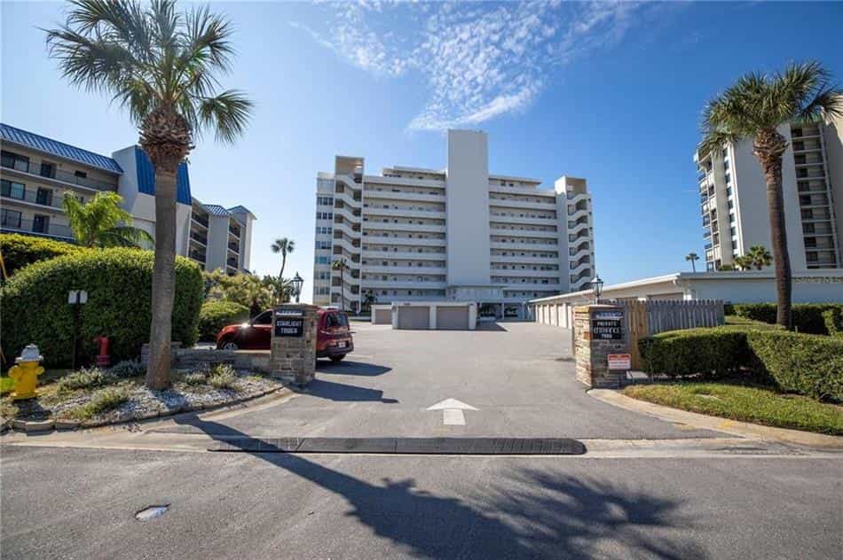 Condominium in St. Pete Beach, Florida 11188526