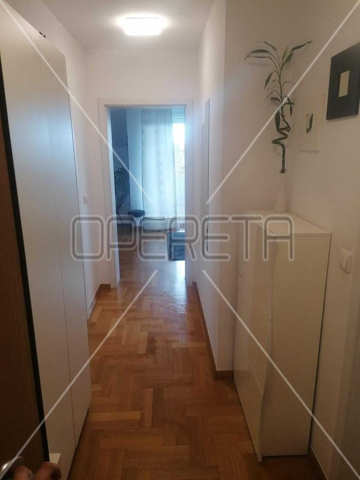 公寓 在 Velika Gorica, Zagrebačka županija 11189333