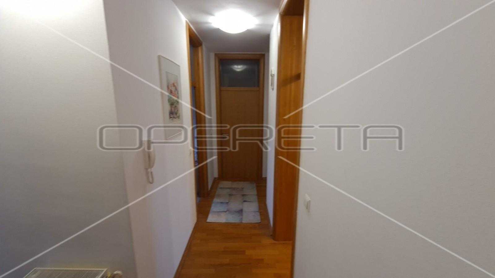 Condomínio no Zagreb,  11189343