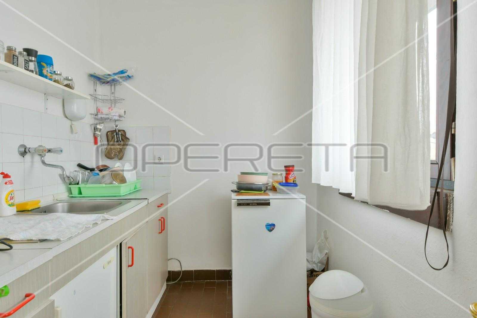 Condominio en blato, Zagreb, Graduado 11189421