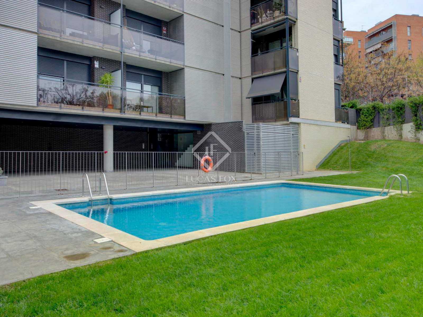 Condominium in San Feliu de Llobregat, Catalonia 11190048