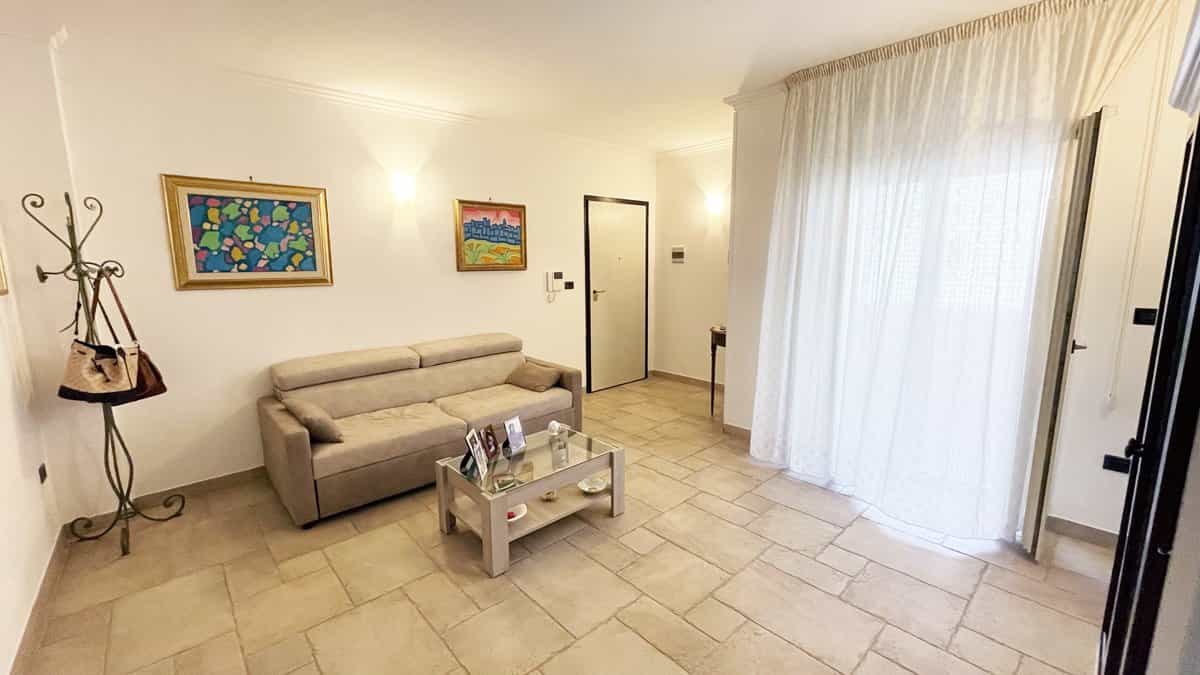 公寓 在 Oria, Puglia 11190087