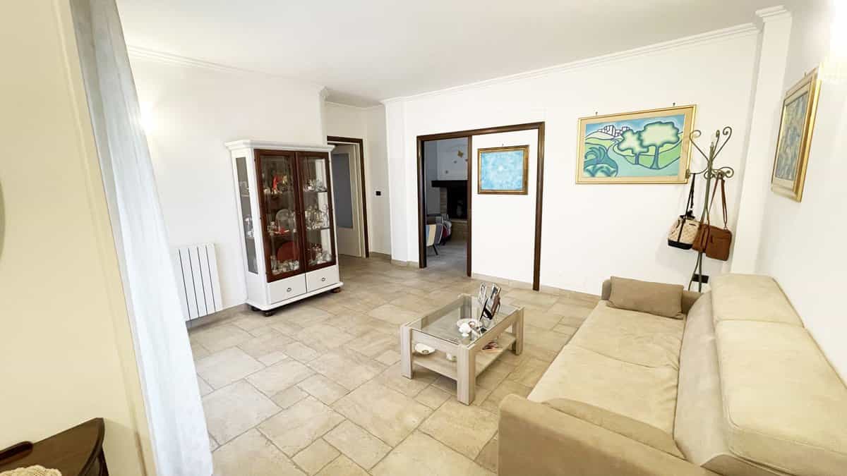 Condominium in Oria, Puglia 11190087