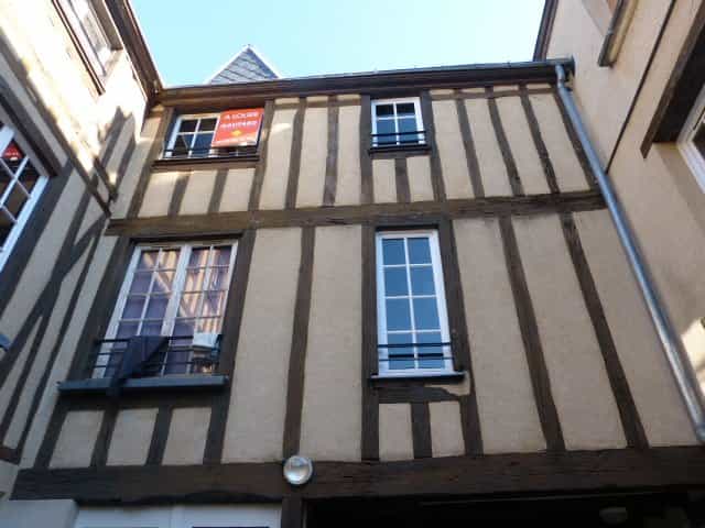 Eigentumswohnung im Sainte-Radegonde-en-Touraine, Centre-Val de Loire 11190110