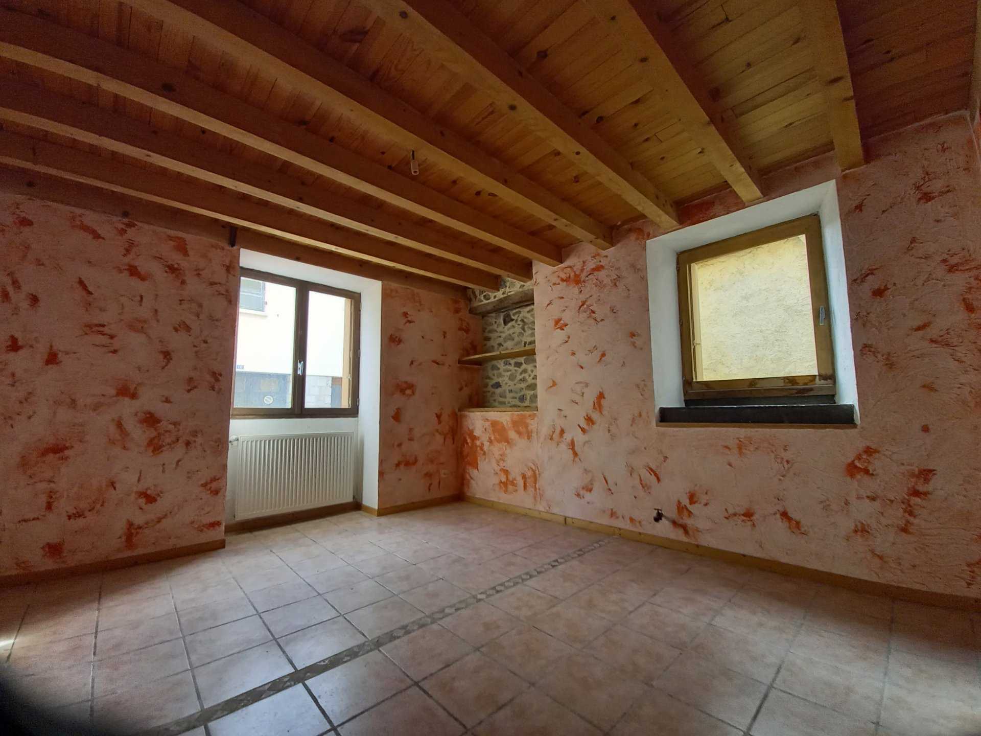 منازل متعددة في Saint-Girons, Ariège 11190146
