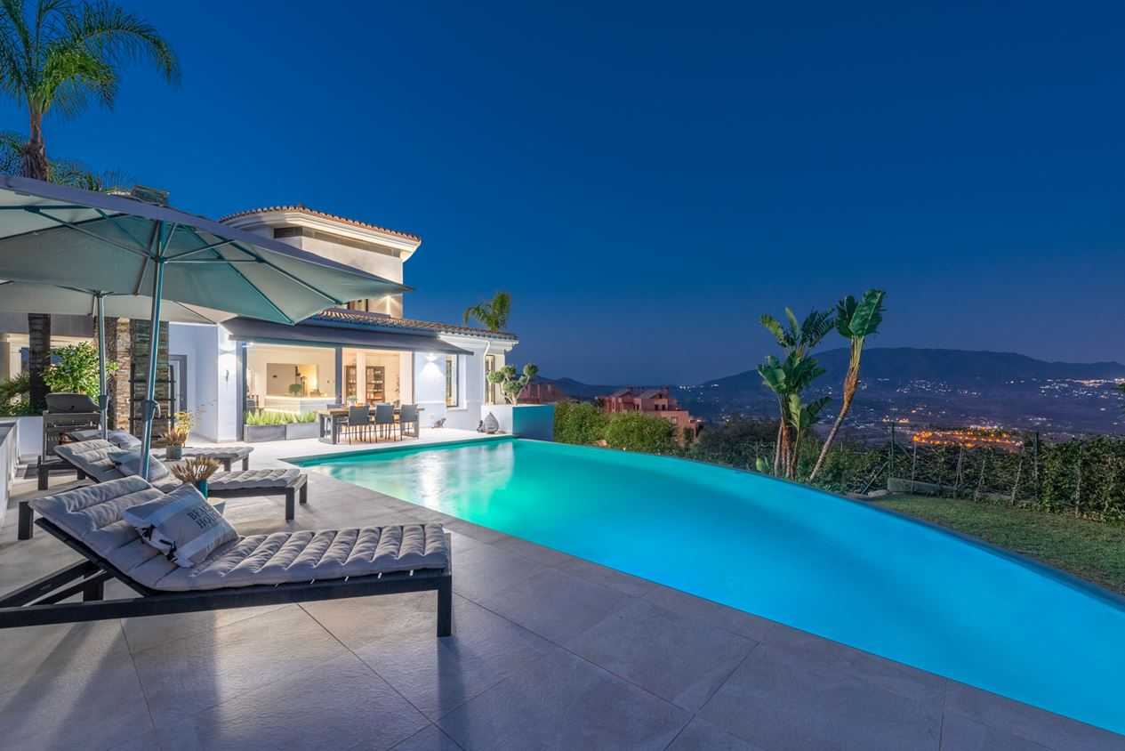 House in Marbella, Andalucía 11191333