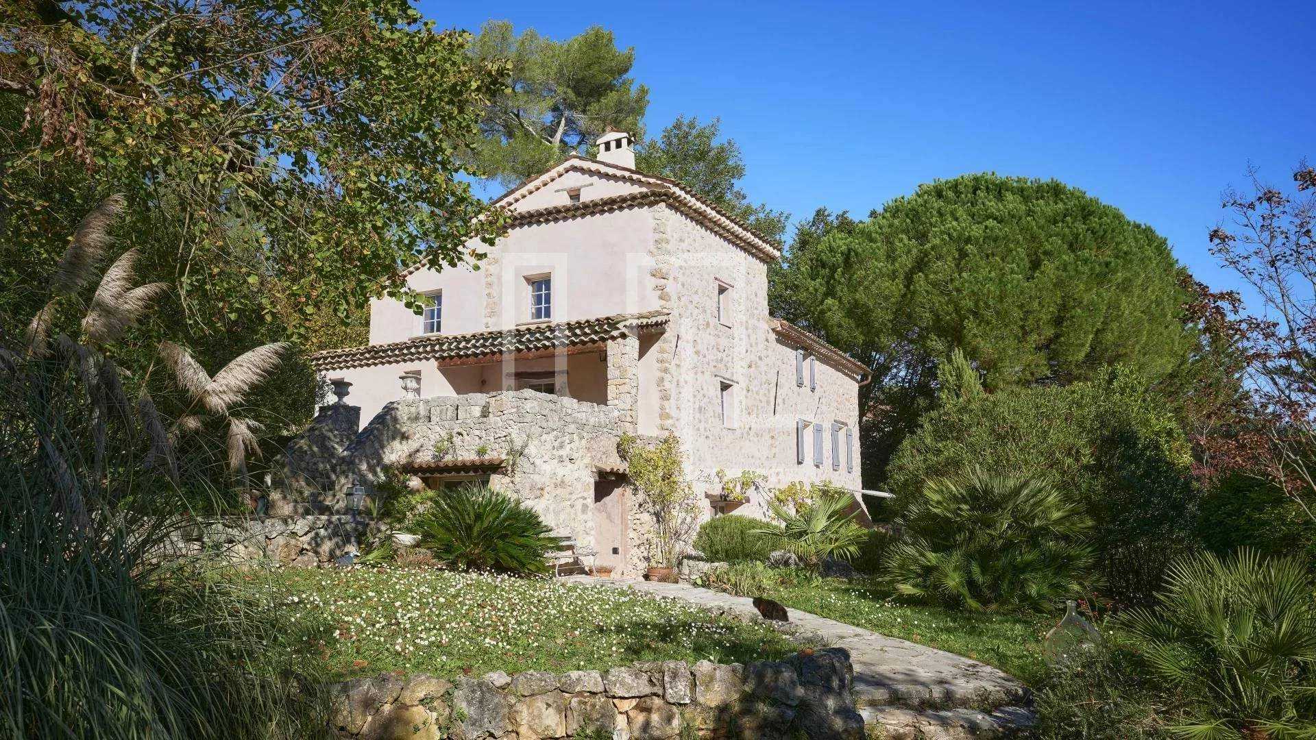 Hus i Le Plan, Provence-Alpes-Cote d'Azur 11191976