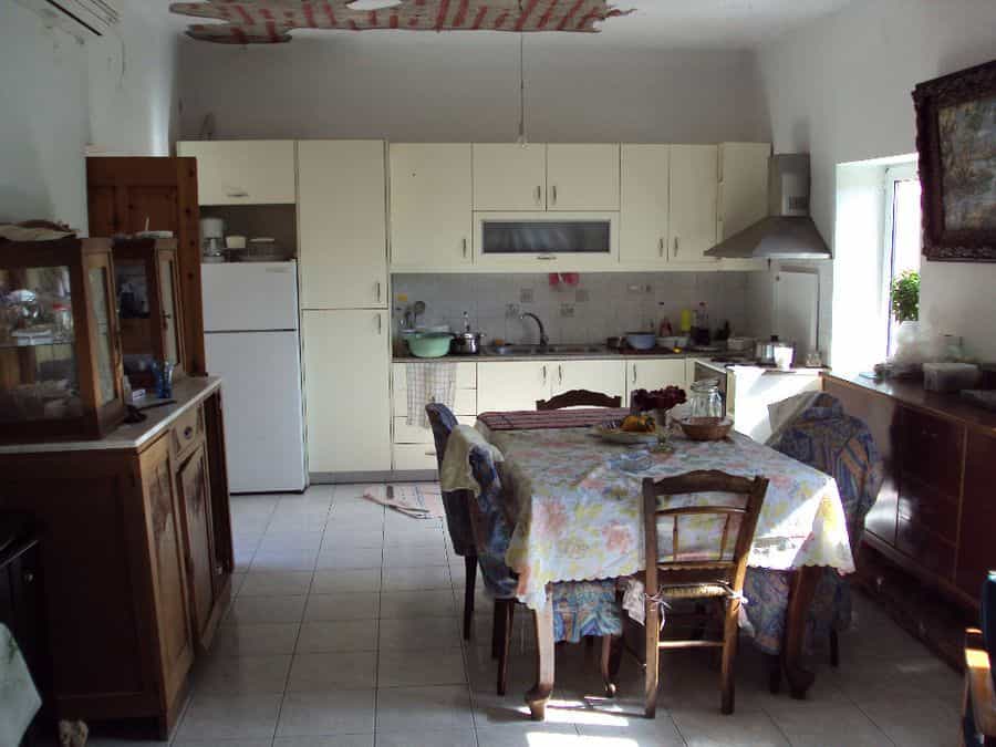 Квартира в Ано Віаннос, Криті 11192272