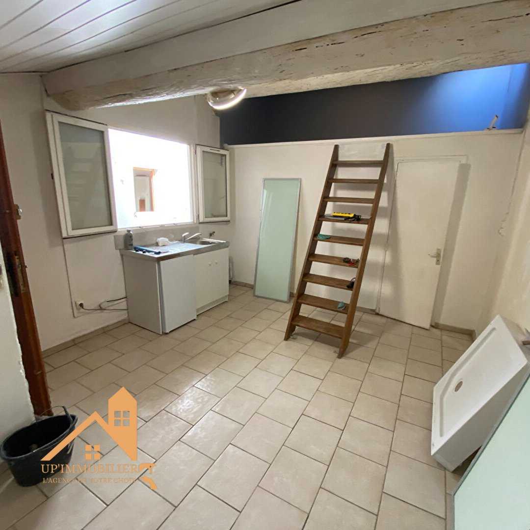 公寓 在 Toulon, 普羅旺斯-阿爾卑斯-藍色海岸 11192792