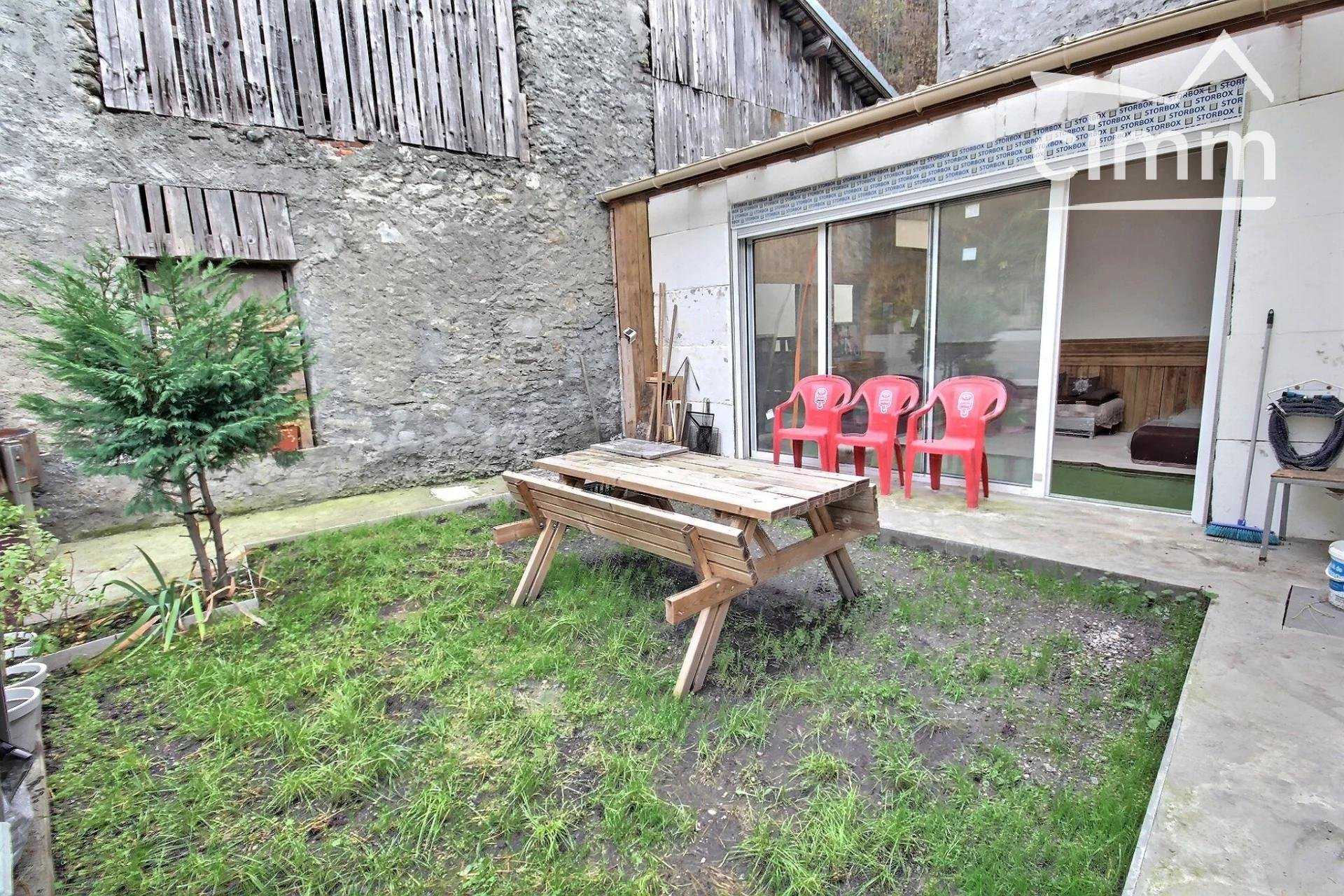 Molteplici case nel La Rochette, Alvernia-Rodano-Alpi 11193043