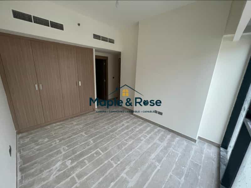 Condominium in Warisaan, Dubayy 11193298