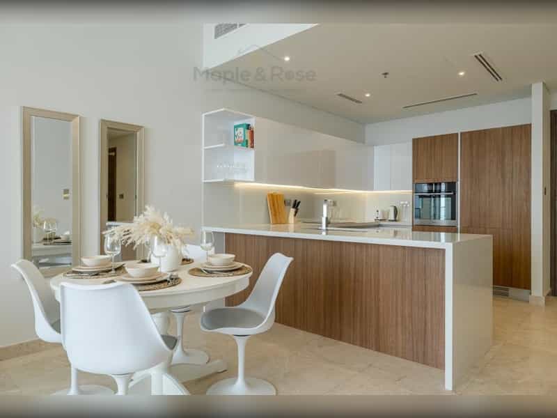 Condominium in Dubai, Dubayy 11193316