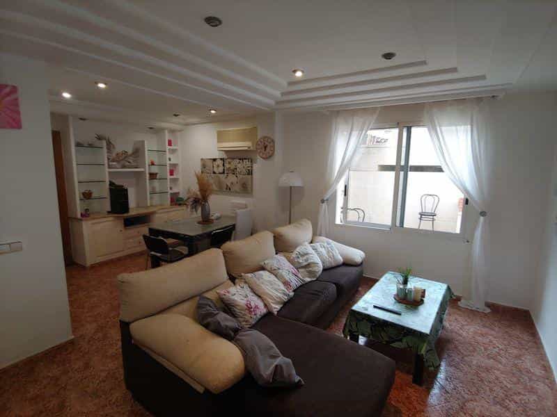 Condominium in Villajoyosa, Valencia 11193368