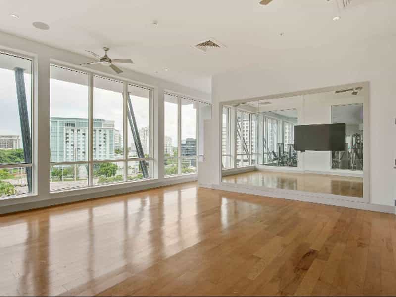 Condominium in Miami, Florida 11193520