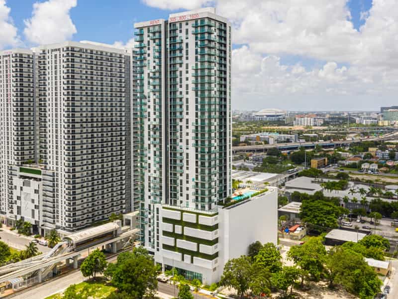Condominium in Miami, Florida 11193525