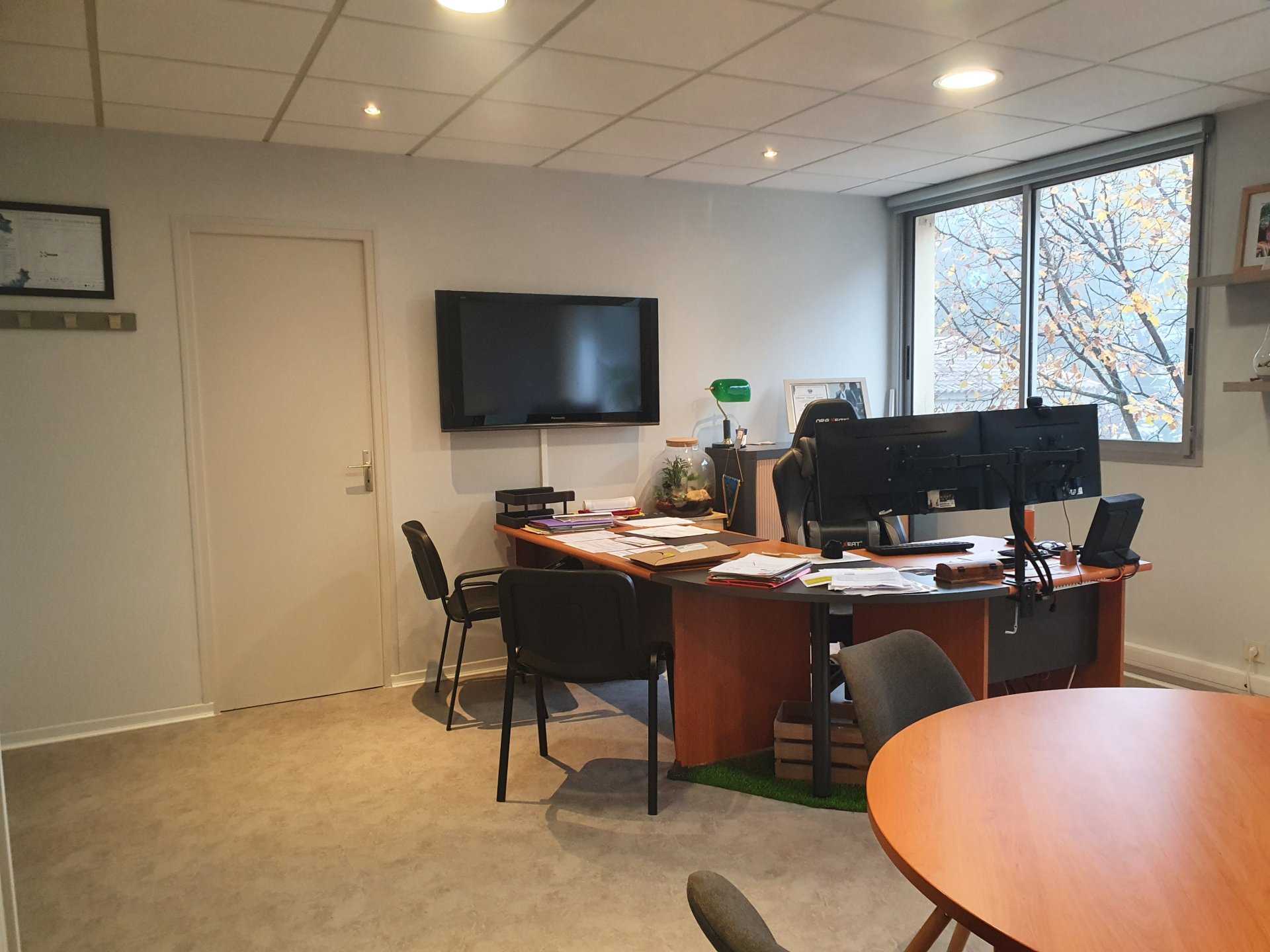 Office in Les Logissons, Provence-Alpes-Cote d'Azur 11194305