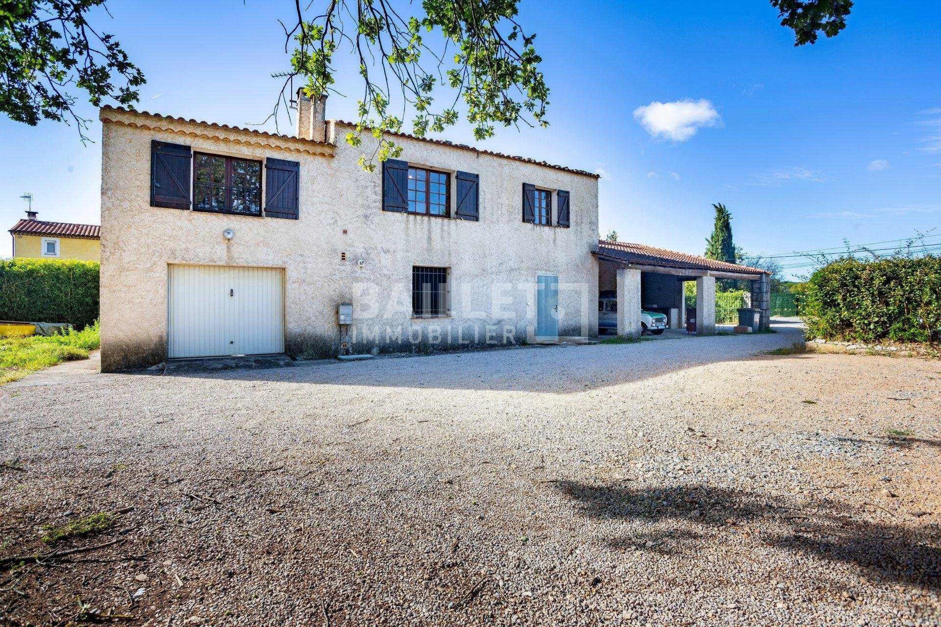 rumah dalam Montauroux, Provence-Alpes-Côte d'Azur 11194342