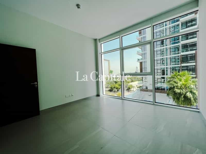 Condominium in Dubai, Dubayy 11194402