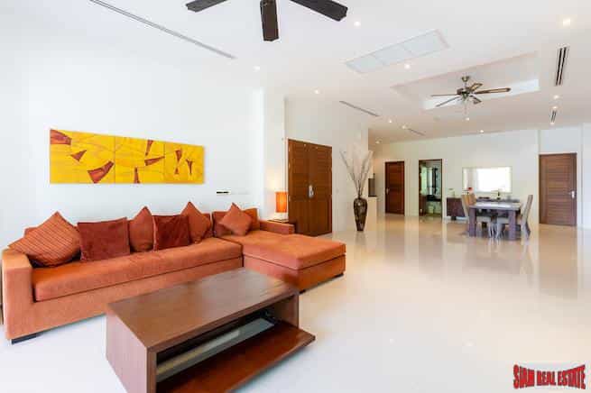 Condominium in Kamala, Phuket 11196056