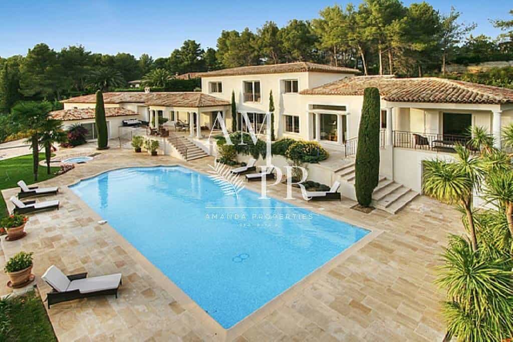 Haus im Le Bosquet, Provence-Alpes-Cote d'Azur 11196810