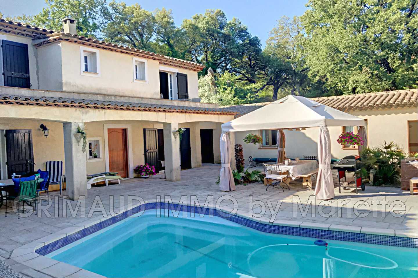 Huis in La Garde-Freinet, Provence-Alpes-Côte d'Azur 11197040