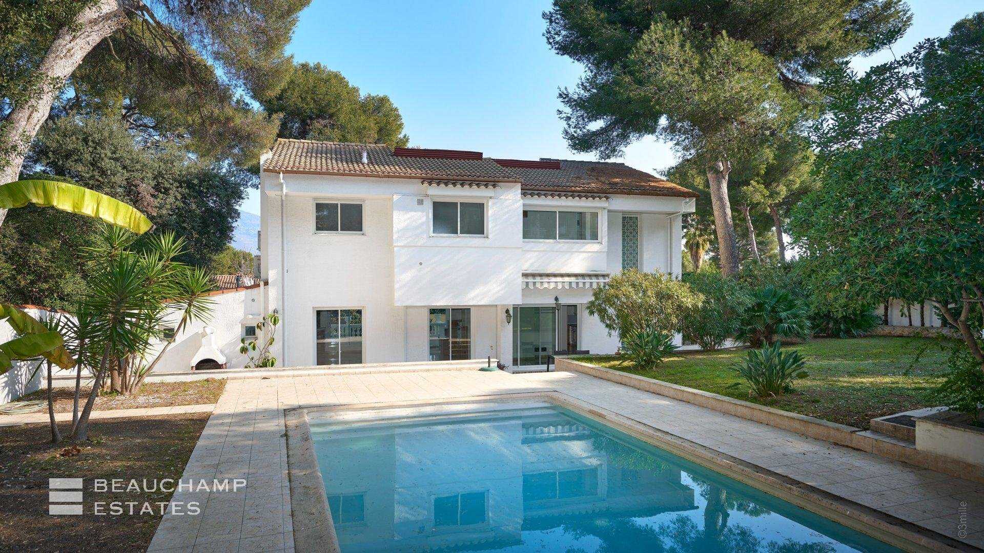 casa no Roquebrune, Provença-Alpes-Costa Azul 11197098
