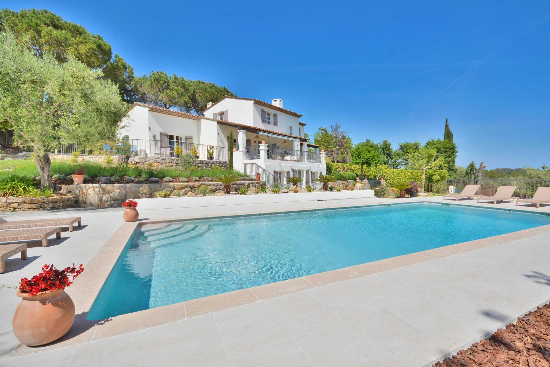 Rumah di Valbonne, Provence-Alpes-Cote d'Azur 11197238