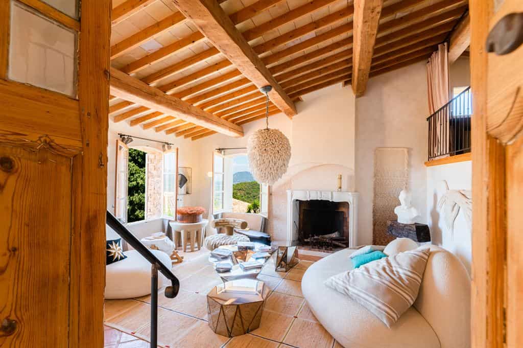 Hus i Gassin, Provence-Alpes-Cote d'Azur 11197453
