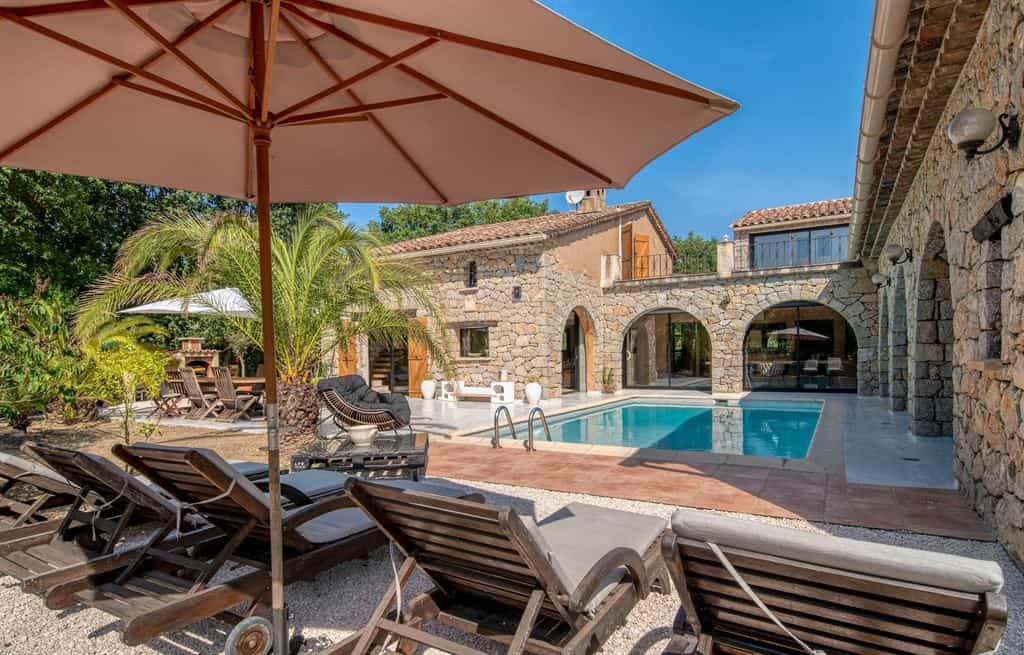 House in L'Istre, Provence-Alpes-Cote d'Azur 11197464