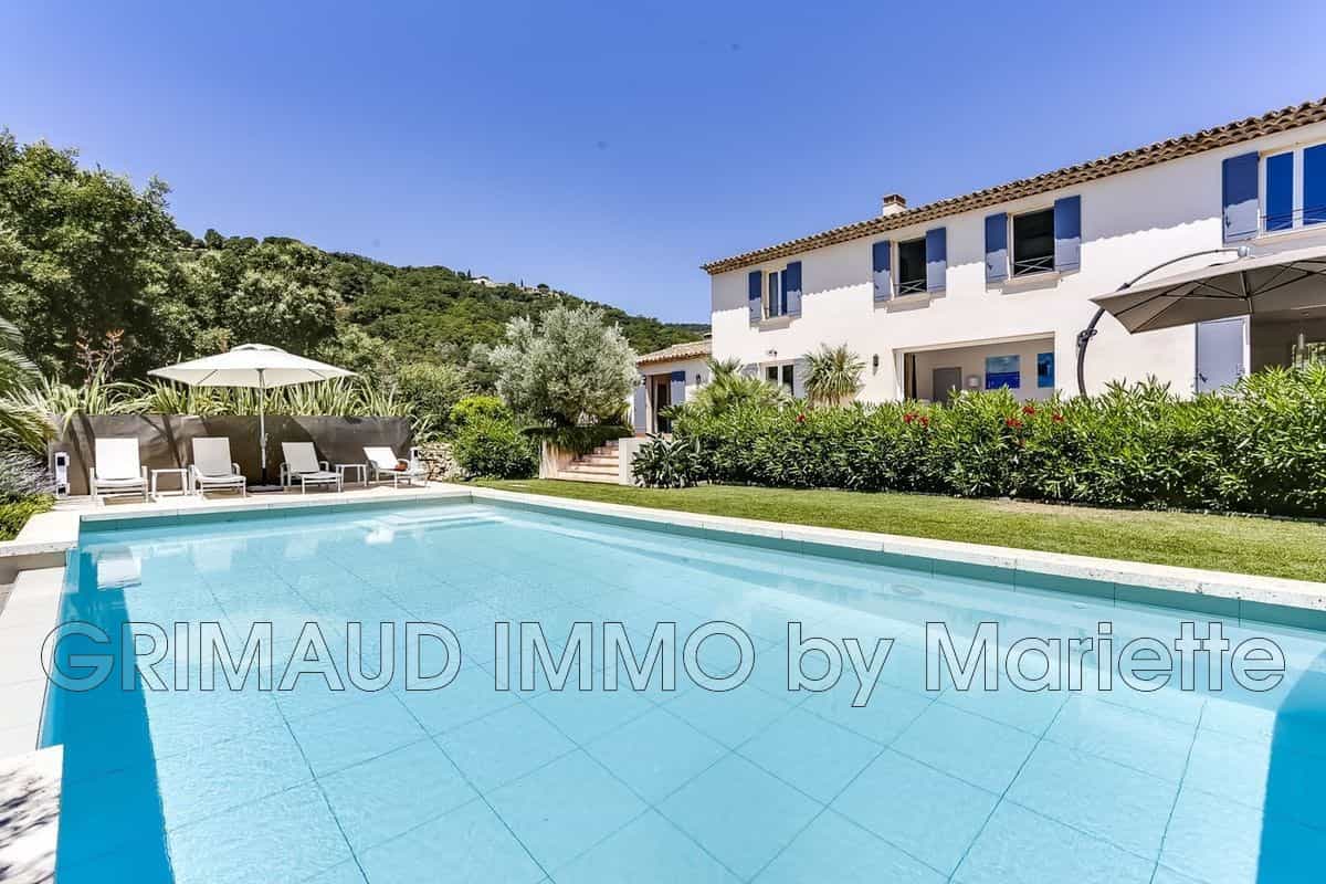 Hus i Grimaud, Provence-Alpes-Cote d'Azur 11197502