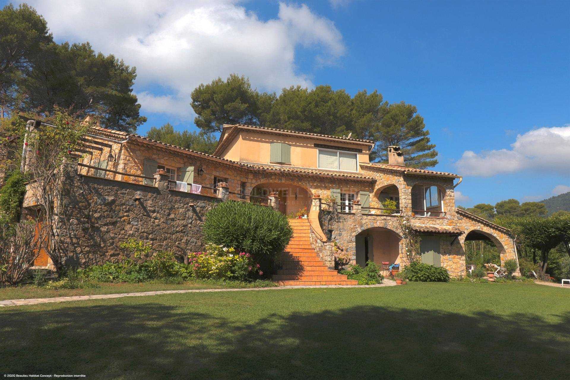 rumah dalam Peymeinade, Provence-Alpes-Côte d'Azur 11197509