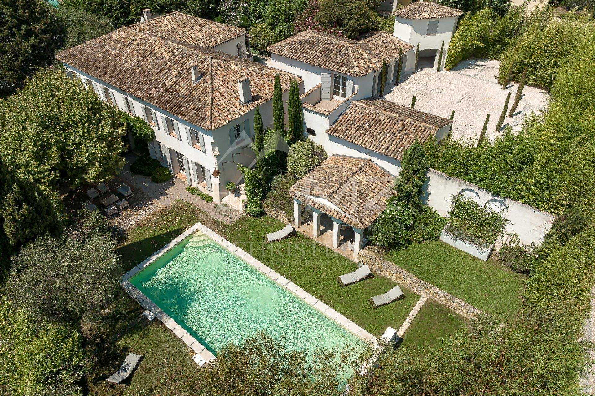 Huis in Mougins, Provence-Alpes-Côte d'Azur 11197683