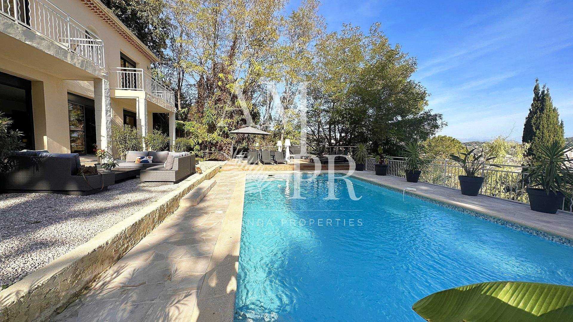 Huis in Cannes, Provence-Alpes-Côte d'Azur 11198056