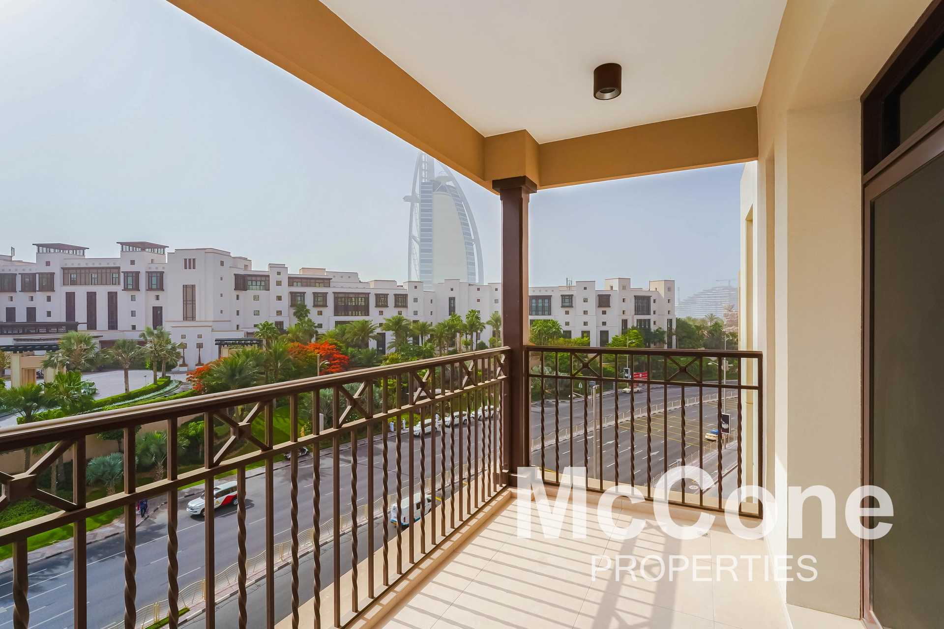 Condominium in Dubai, Dubayy 11198267