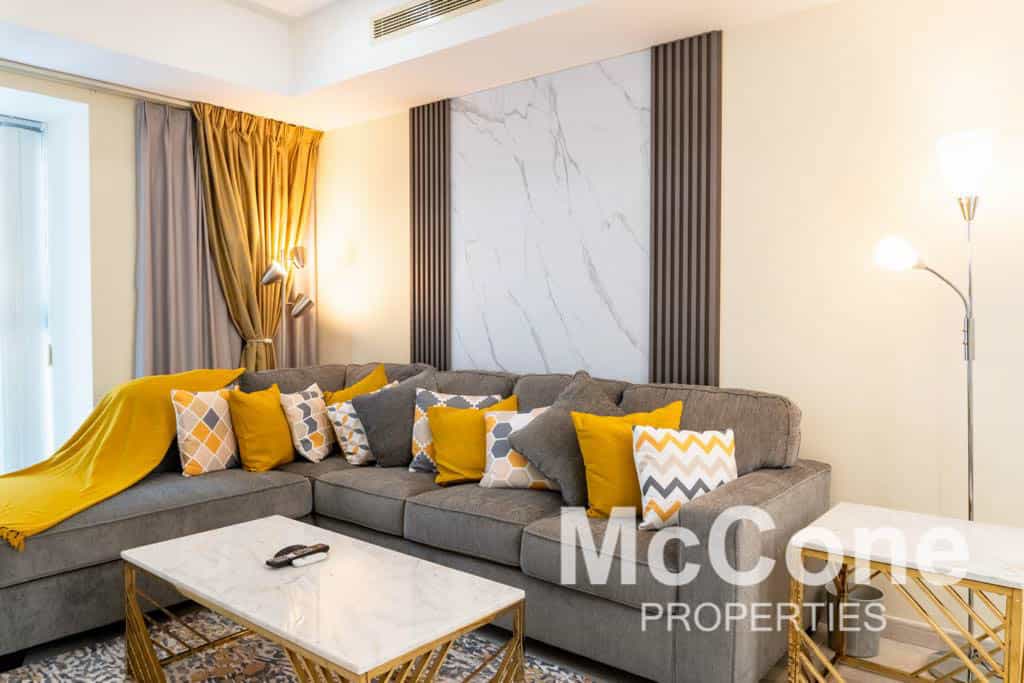 Condominium in Dubai, Dubayy 11198352