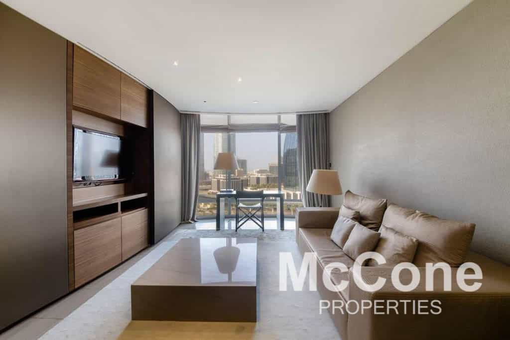 Condominium in Dubai, Dubayy 11198369