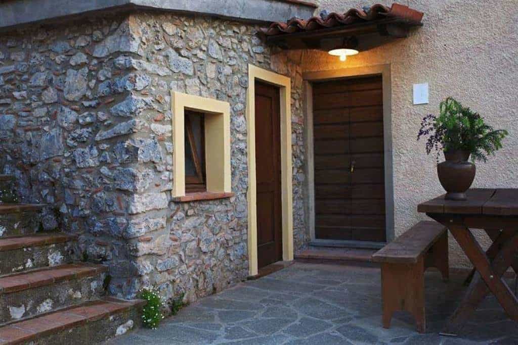Rumah di Molazzana, Toscana 11202650