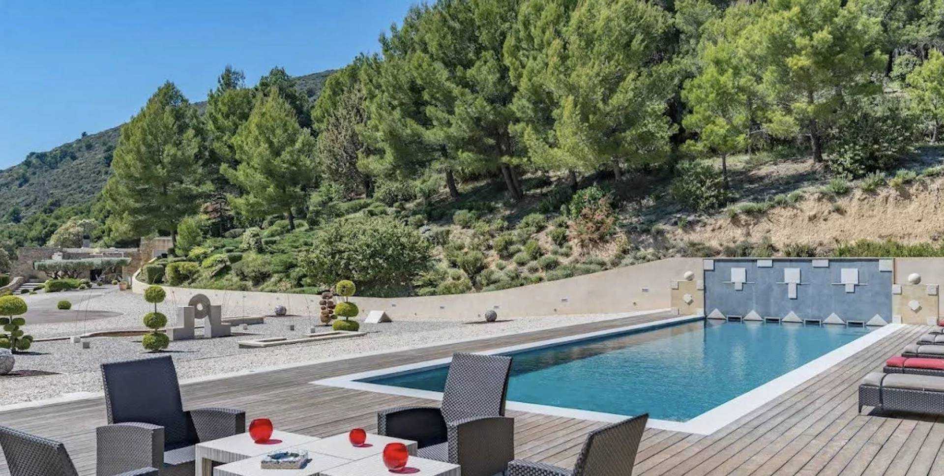 Casa nel Lourmarin, Provence-Alpes-Côte d'Azur 11202810
