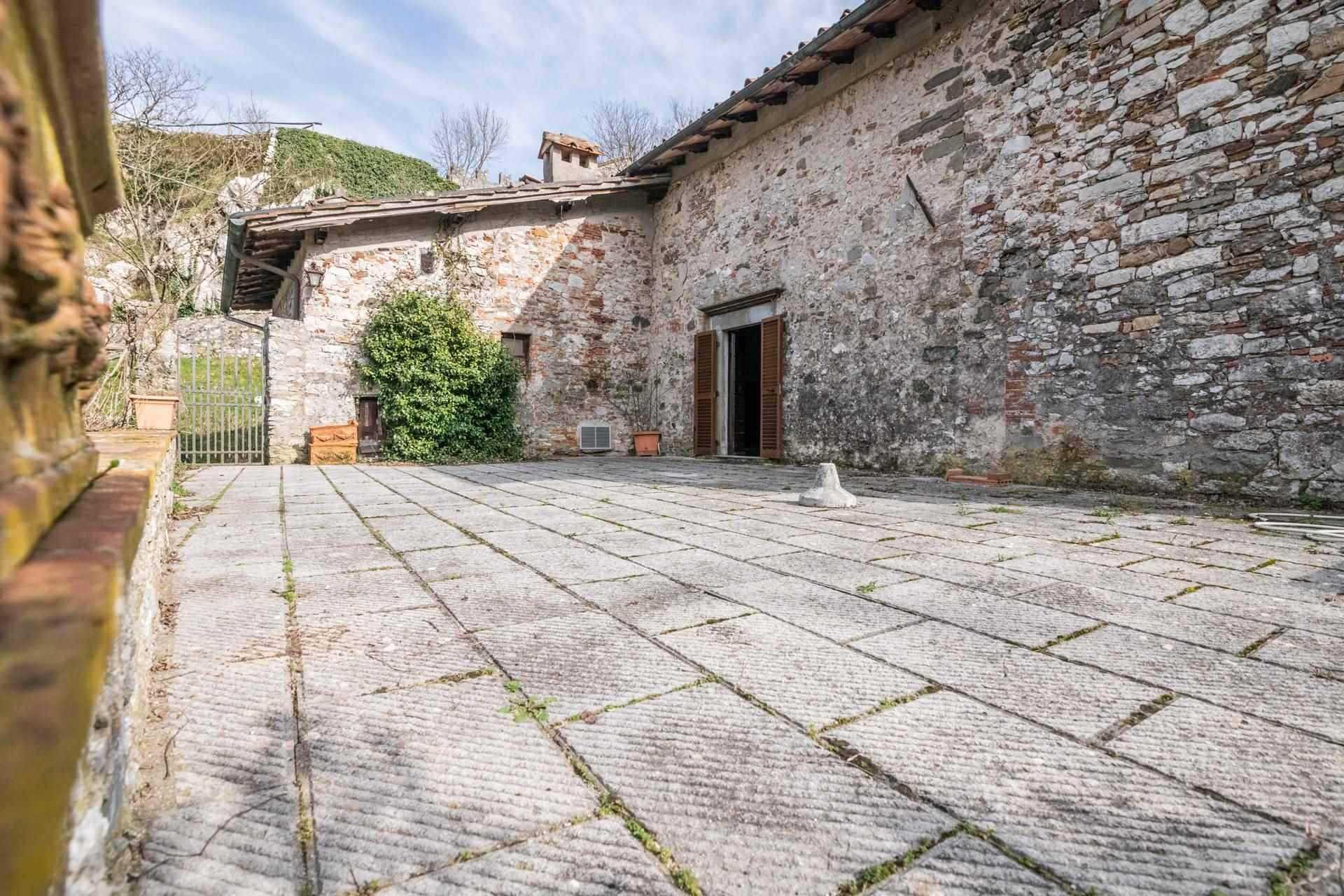 Dom w Borgo i Mozzano, Toskania 11202973