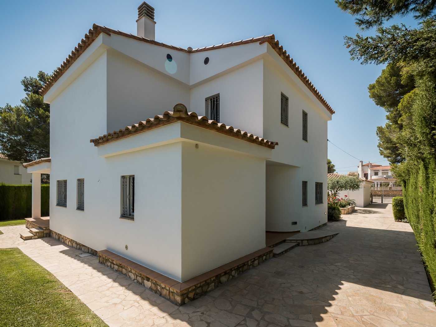 House in les Tres Cales, Catalonia 11203609