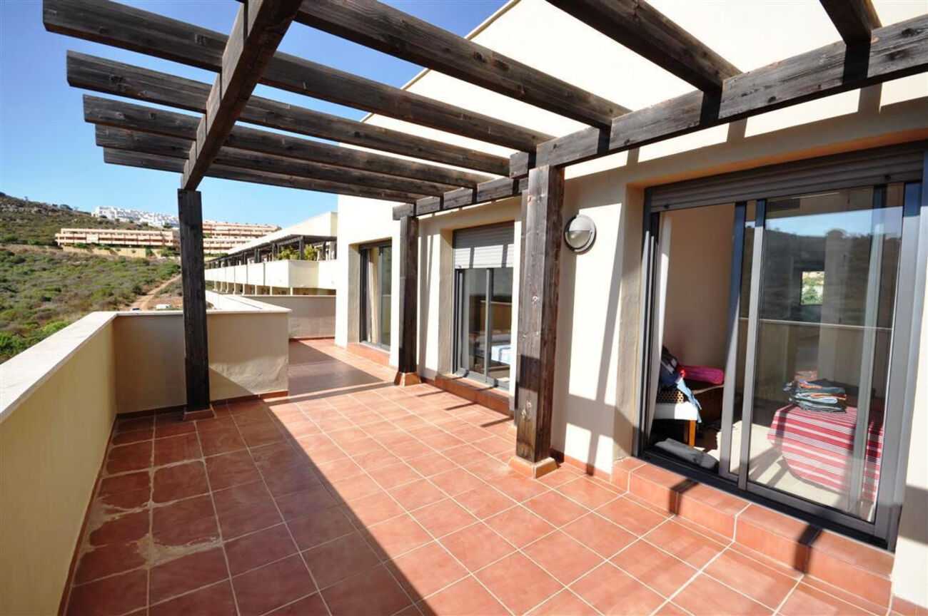Condominium in La Duquesa, Andalucía 11205030