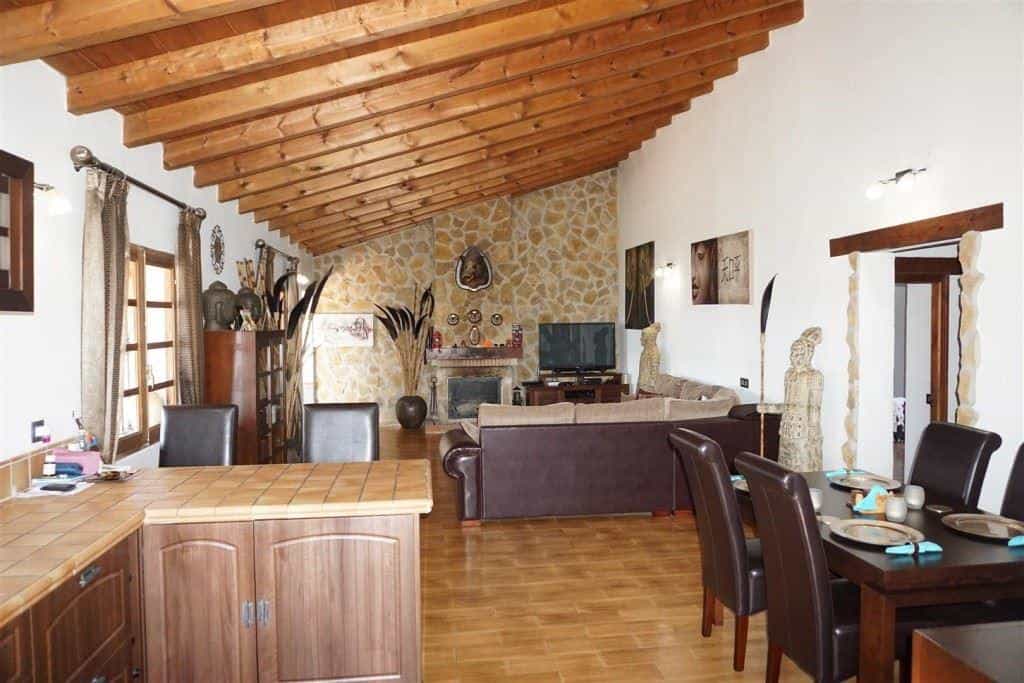 Casa nel Carratraca, Andalusia 11209183