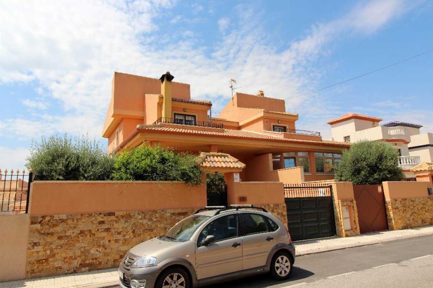 House in El Tocino, Valencia 11209303