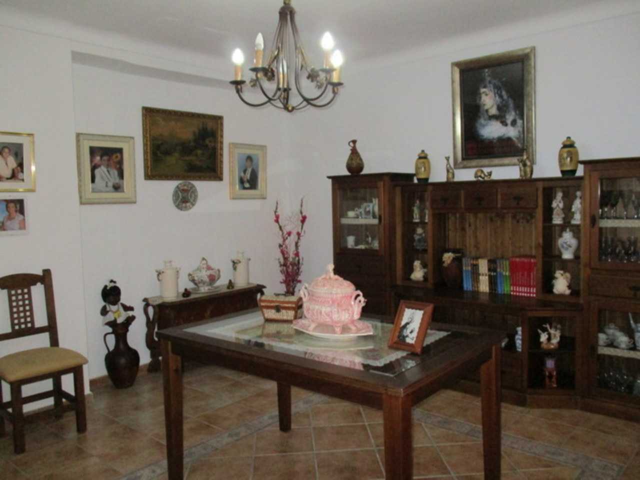 Kondominium di Karatraca, Andalusia 11211916