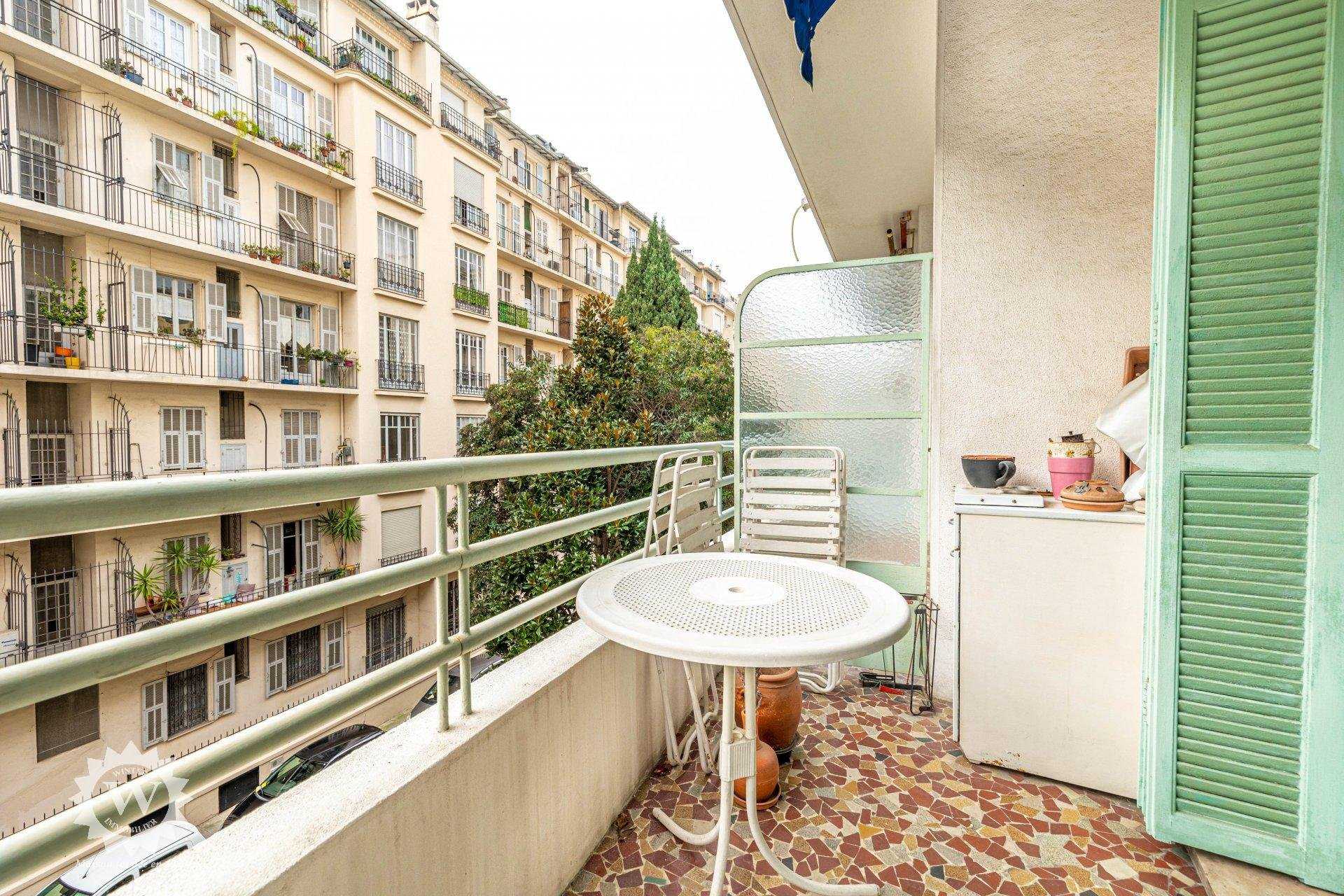 Condominium in Nice, Alpes-Maritimes 11213238