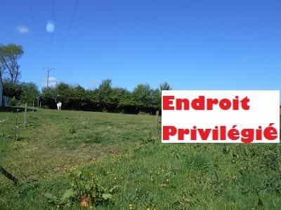 Γη σε Wierre-au-Bois, Hauts-de-France 11213243